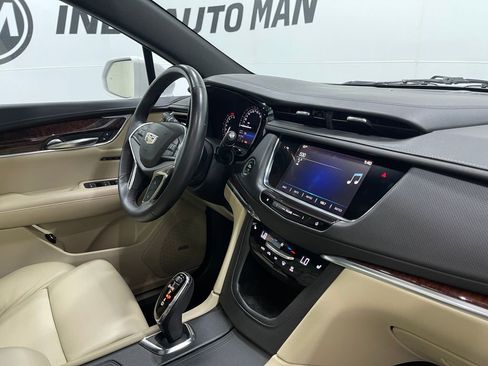 Used 2017 Cadillac XT5 Luxury image 22