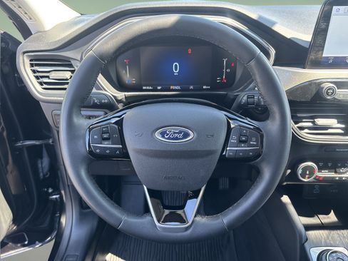 Used 2023 Ford Escape Active w/ Cold Weather Package FWD image 12