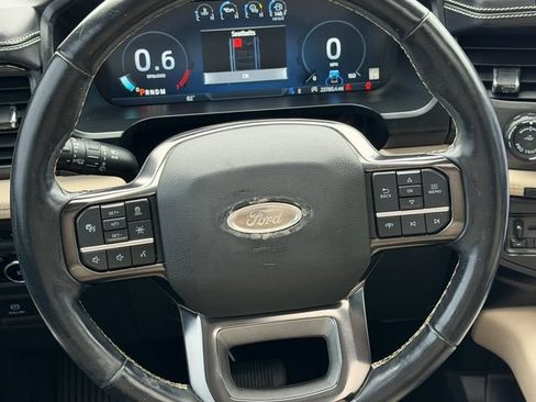 Used 2023 Ford Expedition Platinum RWD image 14
