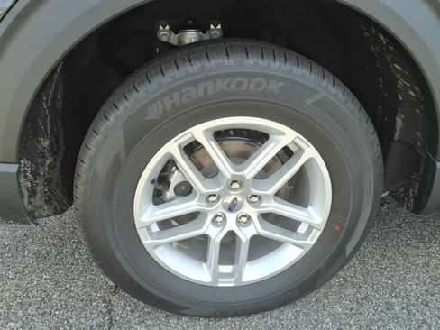 Certified 2026 Ford Explorer Active AWD/4WD image 13