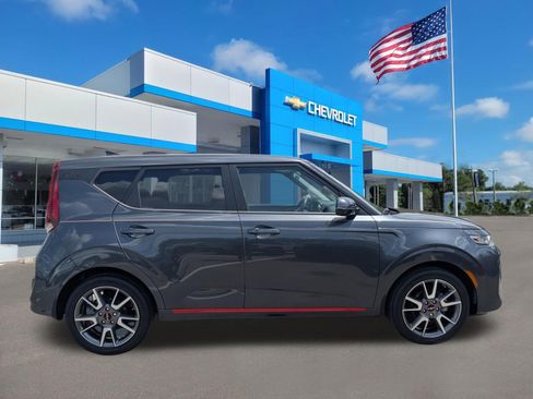 Used 2022 Kia Soul GT-Line FWD image 3