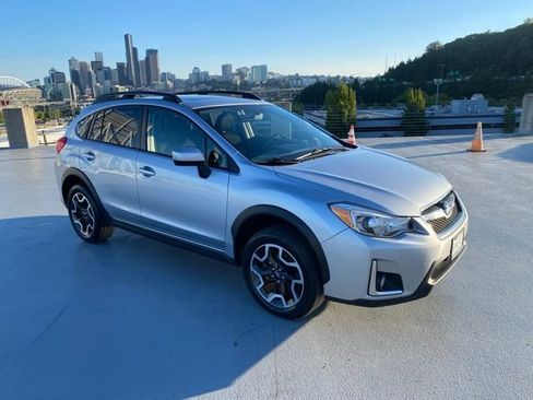 Used 2017 Subaru Crosstrek 2.0i Premium w/ Moonroof Package AWD/4WD image 27