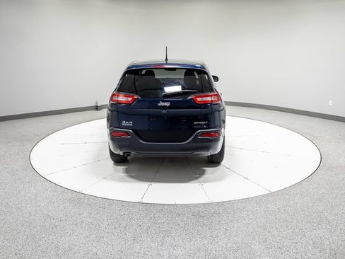 Used 2016 Jeep Cherokee Sport w/ Safety Group AWD/4WD image 28