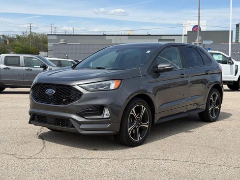 Certified 2019 Ford Edge ST w/ Equipment Group 401A AWD/4WD image 9