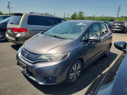 Used 2017 Honda Fit EX image 2