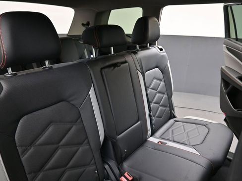 New 2026 Volkswagen Atlas Peak Edition AWD/4WD image 16