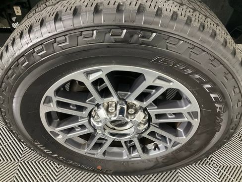 Used 2024 Ford F350 Limited w/ FX4 Off-Road Package image 10