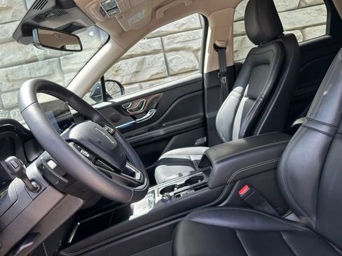Used 2024 Lincoln Corsair AWD image 8