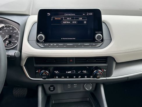 New 2026 Nissan Rogue SV AWD/4WD image 30
