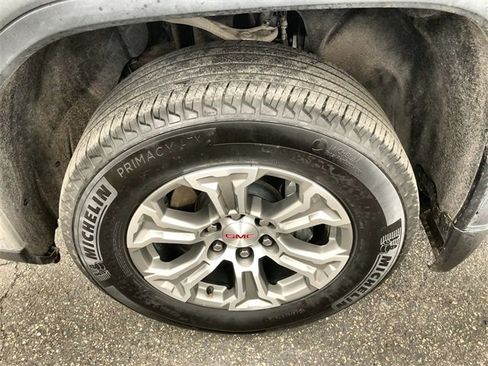 Used 2025 GMC Sierra 1500 SLT image 10