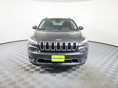 Used 2017 Jeep Cherokee Limited w/ Luxury Group AWD/4WD image 10