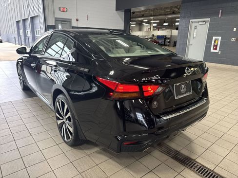 Certified 2019 Nissan Altima 2.5 Platinum AWD/4WD image 38