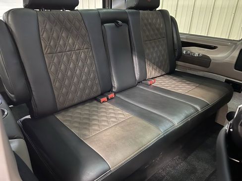 Used 2025 GMC Savana 2500 w/ Driver Convenience Package image 21