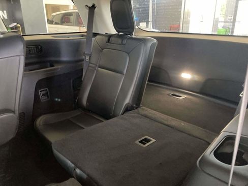 Used 2025 Lincoln Aviator 2WD image 14