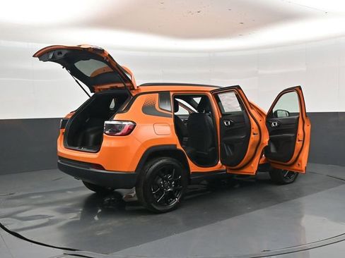 New 2026 Jeep Compass Latitude AWD/4WD image 46