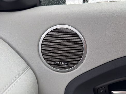 Used 2014 Land Rover Range Rover Evoque Pure Plus image 12