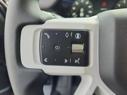 New 2026 Land Rover Defender 110 X-Dynamic SE AWD/4WD image 17
