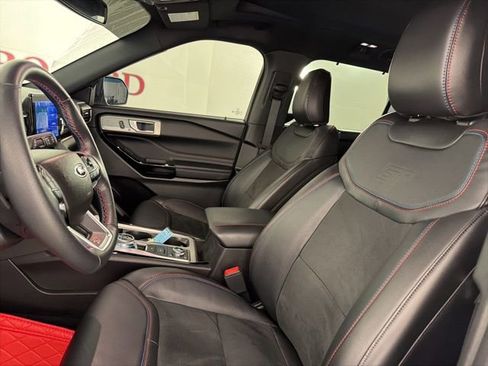 Used 2023 Ford Explorer ST w/ Equipment Group 401A image 11