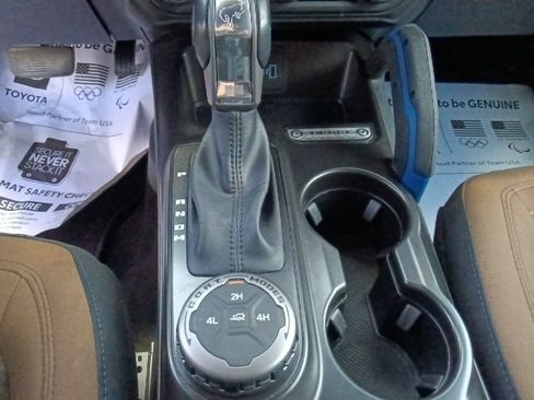 Used 2023 Ford Bronco Outer Banks AWD/4WD image 23