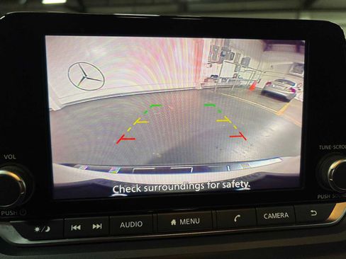 Used 2022 Nissan Rogue SV w/ SV Premium Package FWD image 37
