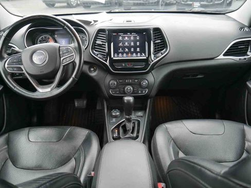 Used 2019 Jeep Cherokee Limited image 4