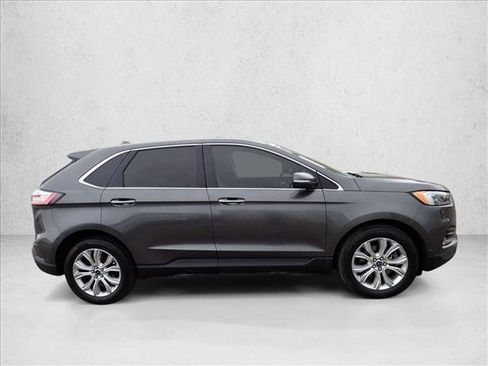 Used 2020 Ford Edge Titanium w/ Equipment Group 301A AWD/4WD image 3