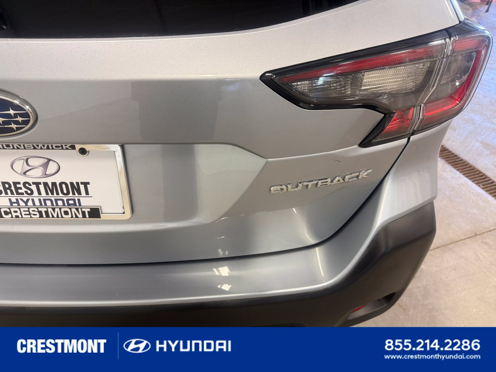 Used 2024 Subaru Outback Premium AWD/4WD image 19