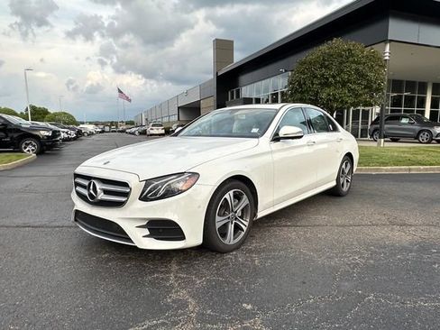 Used 2019 Mercedes-Benz E 300 4MATIC image 6