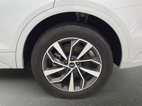 Used 2023 Audi Q5 2.0T Premium Plus image 35