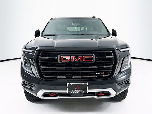 Used 2025 GMC Yukon AT4 Ultimate AWD/4WD image 2