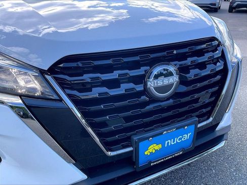 Used 2024 Nissan Kicks SR FWD image 28