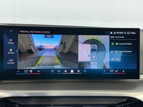 New 2026 BMW 330i Sedan w/ M Sport Package image 24