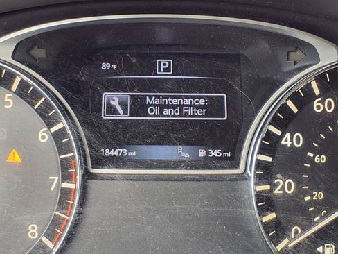 Used 2016 Nissan Altima 2.5 SL w/ Moonroof Package FWD image 6