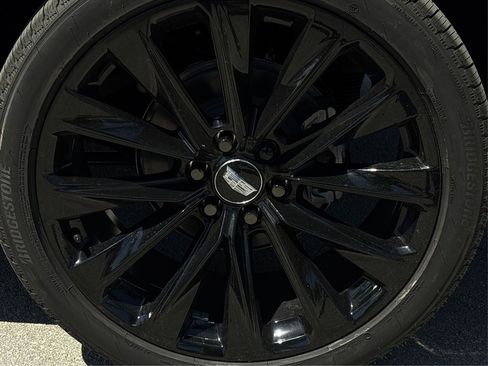 Used 2026 Cadillac Escalade Platinum Sport w/ LPO, ONYX Package image 13