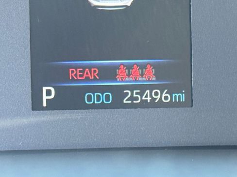 Used 2025 Toyota Corolla LE image 34