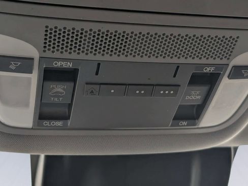 Used 2020 Acura MDX SH-AWD image 30