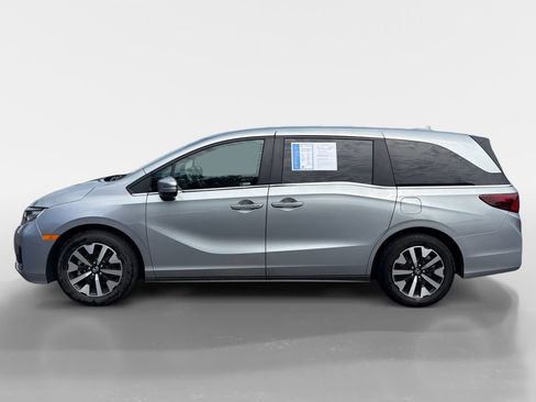 Certified 2025 Honda Odyssey EX-L image 7