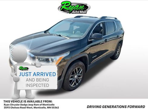 Used 2017 GMC Acadia SLT FWD image 1