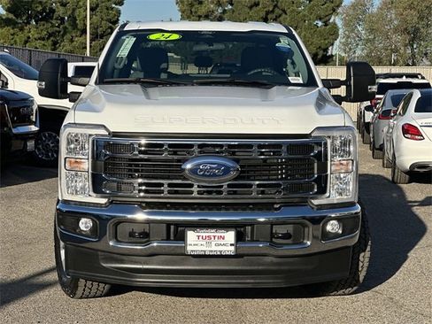 Used 2024 Ford F250 XLT image 2
