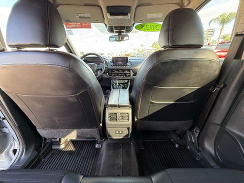 Certified 2025 Nissan Rogue SV w/ Rock Creek Premium Package image 14