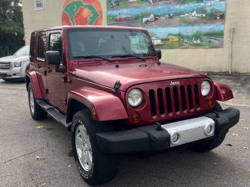 Used 2012 Jeep Wrangler Unlimited Sahara w/ Dual Top Group image 13