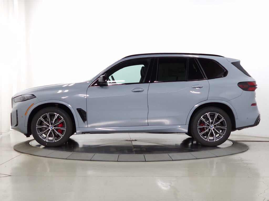 Used 2026 BMW X5 M60i AWD/4WD image 4