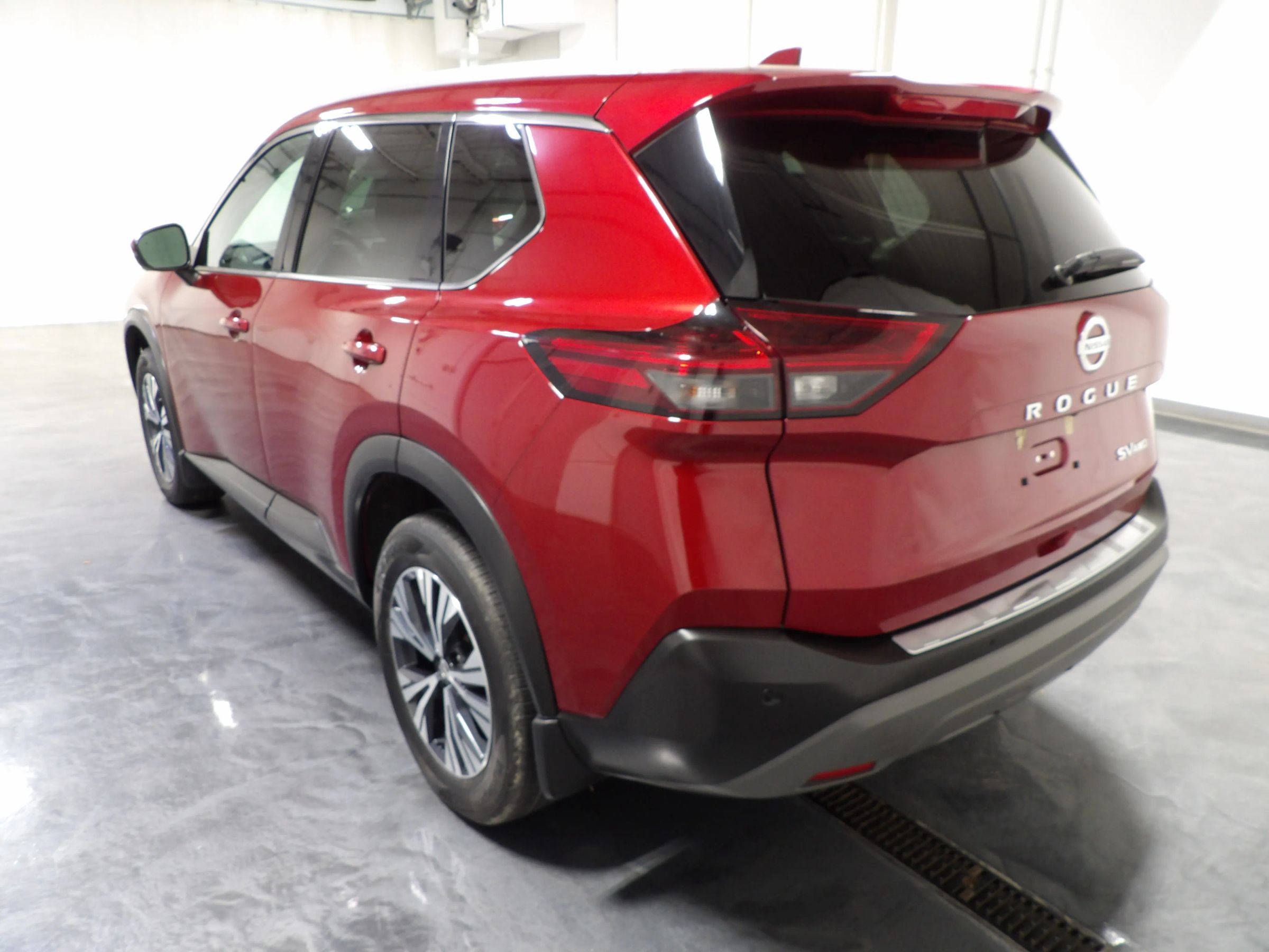 Used 2021 Nissan Rogue SV w/ Premium Package AWD/4WD image 5