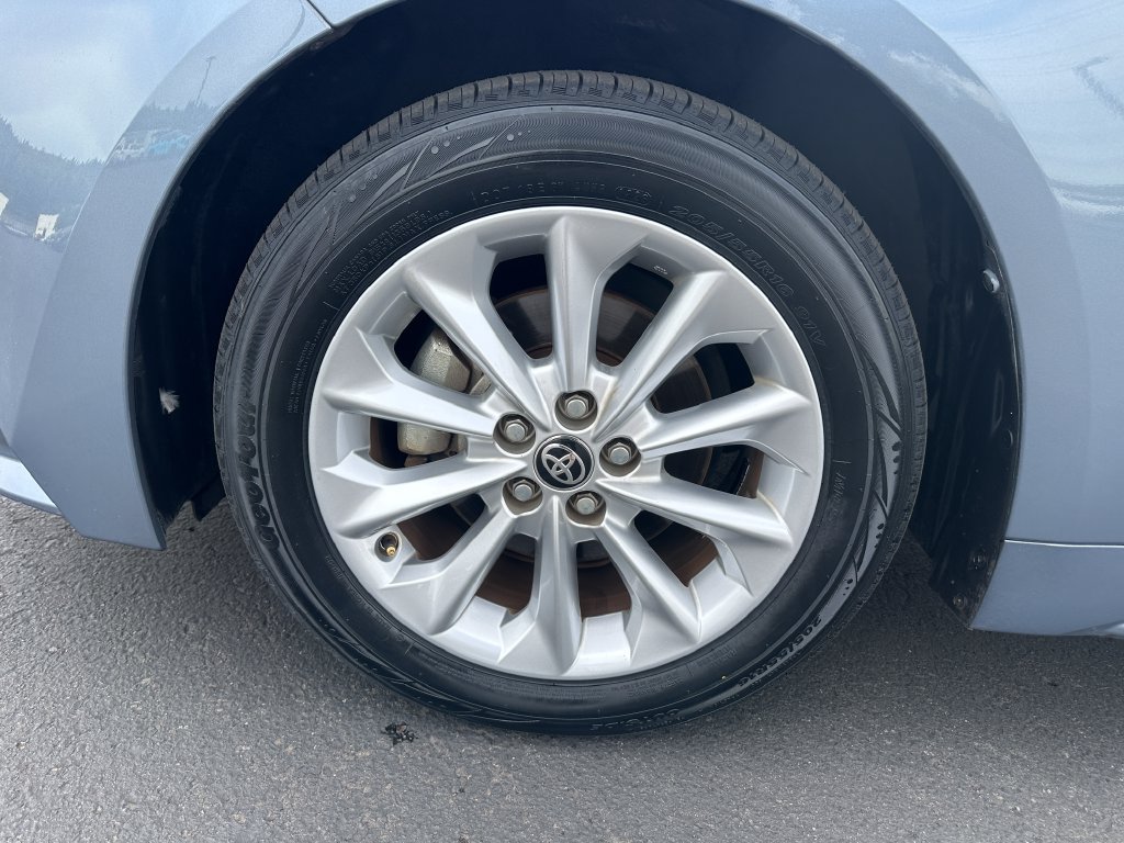 Certified 2022 Toyota Corolla LE w/ LE Premium Package FWD image 13