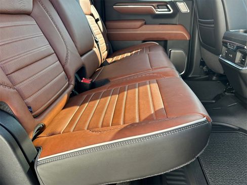 Used 2025 GMC Sierra 1500 Denali Ultimate image 16