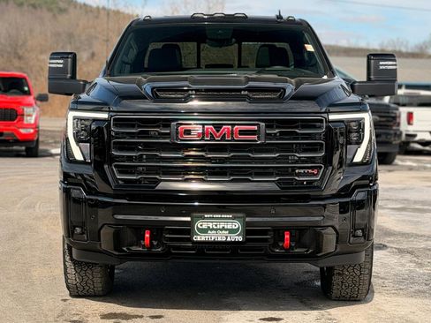 Used 2025 GMC Sierra 2500 AT4 w/ AT4 Premium Plus Package image 2
