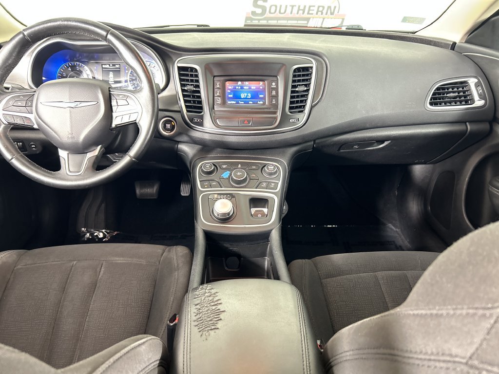 Used 2016 Chrysler 200 Limited w/ Convenience Group FWD image 18