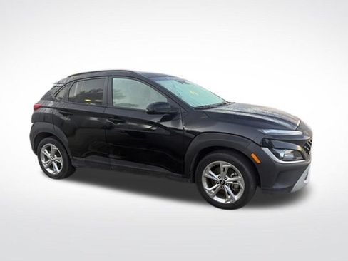 Used 2023 Hyundai Kona SEL AWD/4WD image 3