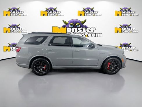 Used 2023 Dodge Durango R/T w/ Tow 'N Go Group AWD/4WD image 4
