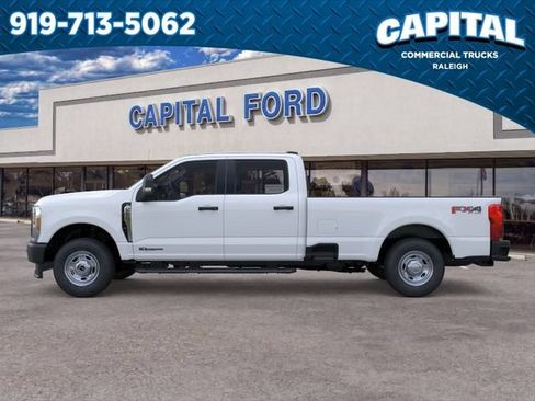 New 2026 Ford F250 XL w/ FX4 Off-Road Package AWD/4WD image 3